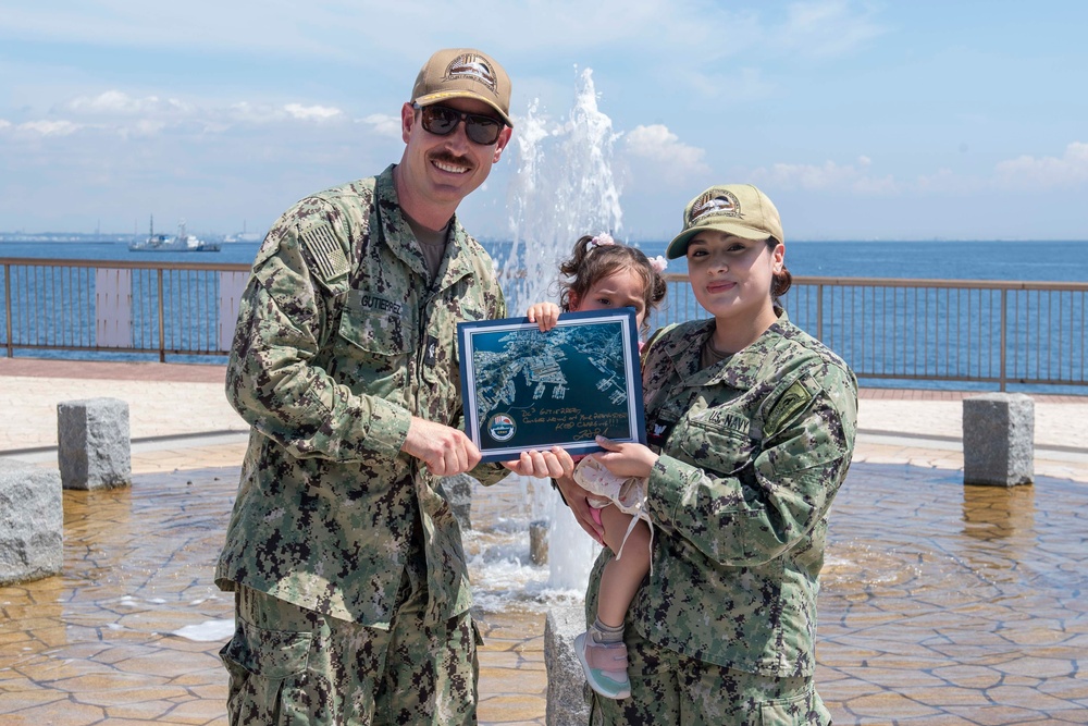 DC3 Gutierrez Reenlistment Ceremony Onboard CFAY
