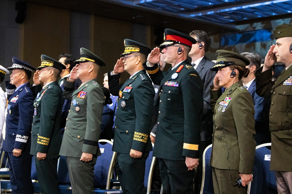 MARFORK Commander attends 75th Anniversary of the Korean War Commemoration Ceremony