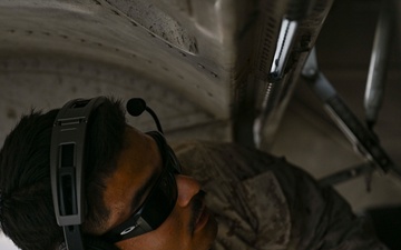 VMM-161 (REIN) Marines ensure mission readiness with KC-130J inspection
