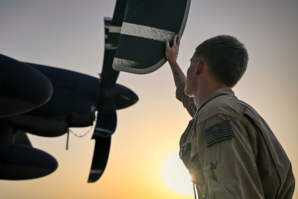VMM-161 (REIN) Marines ensure mission readiness with KC-130J inspection