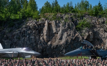 48th Fighter Wing Atlantic Trident 25 group photo