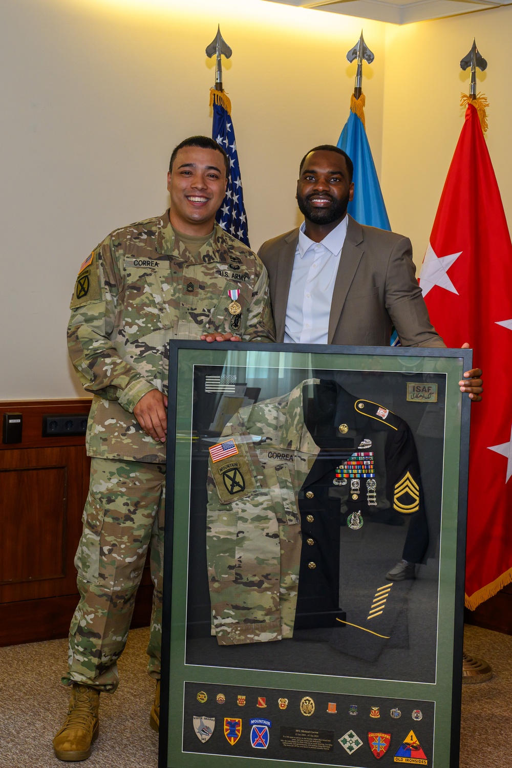 Award Presentation for SFC Michael Correa at USAFRICOM