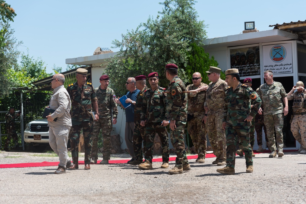 Coalition Advisors Visit Peshmerga Atrush Infantry Training Center