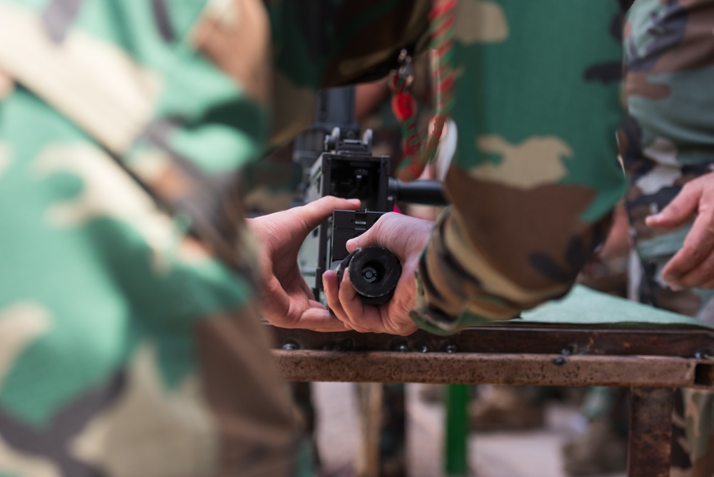 Coalition Advisors Visit Peshmerga Atrush Infantry Training Center