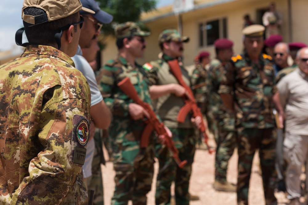 Coalition Advisors Visit Peshmerga Atrush Infantry Training Center