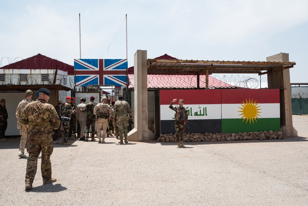 Coalition Advisors Visit Peshmerga Atrush Infantry Training Center