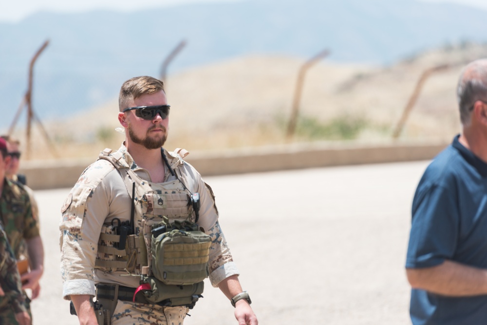 Coalition Advisors Visit Peshmerga Atrush Infantry Training Center