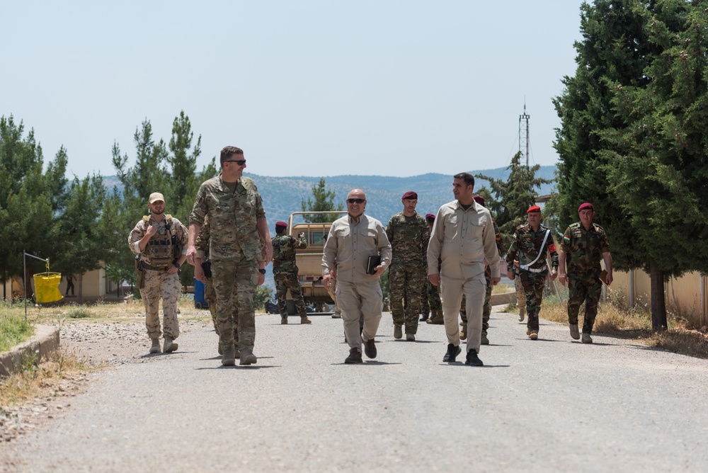 Coalition Advisors Visit Peshmerga Atrush Infantry Training Center