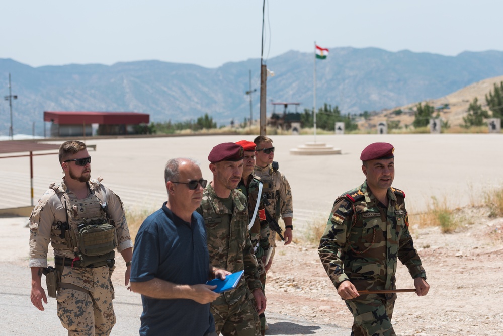 Coalition Advisors Visit Peshmerga Atrush Infantry Training Center