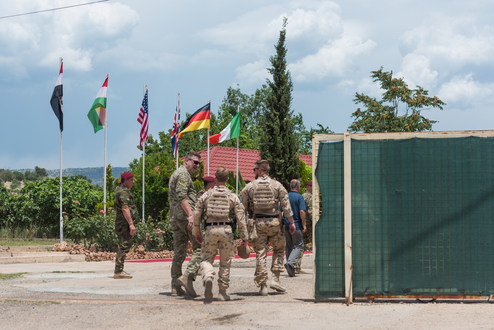 Coalition Advisors Visit Peshmerga Atrush Infantry Training Center