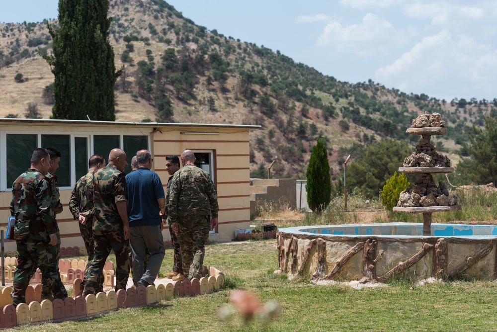 Coalition Advisors Visit Peshmerga Atrush Infantry Training Center