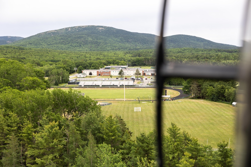 UH-60 Blackhawk Pilots and Crew Cheifs Train with National Park Service
