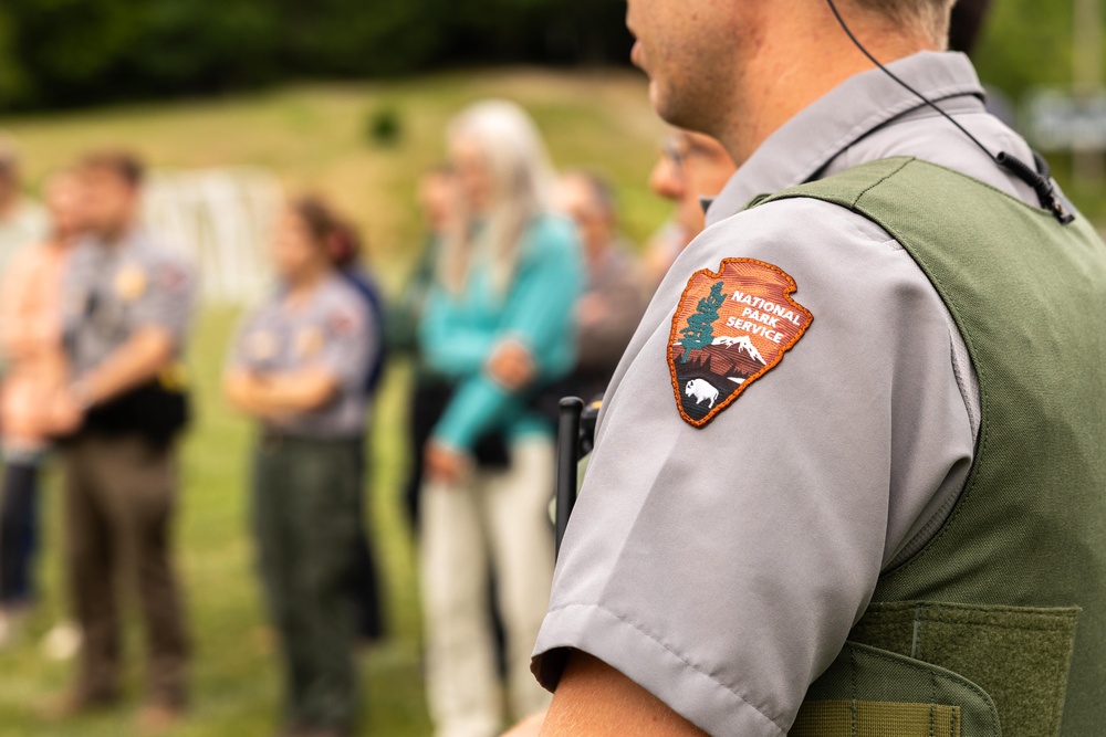 UH-60 Blackhawk Pilots and Crew Cheifs Train with National Park Service