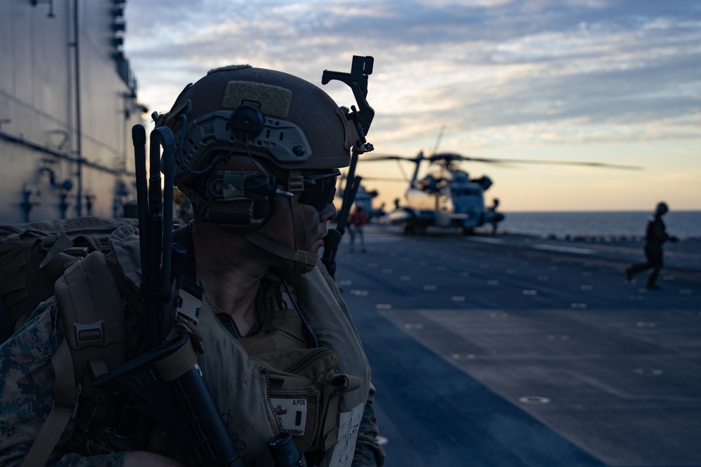 31st MEU | Integrated Operations in the Coral Sea