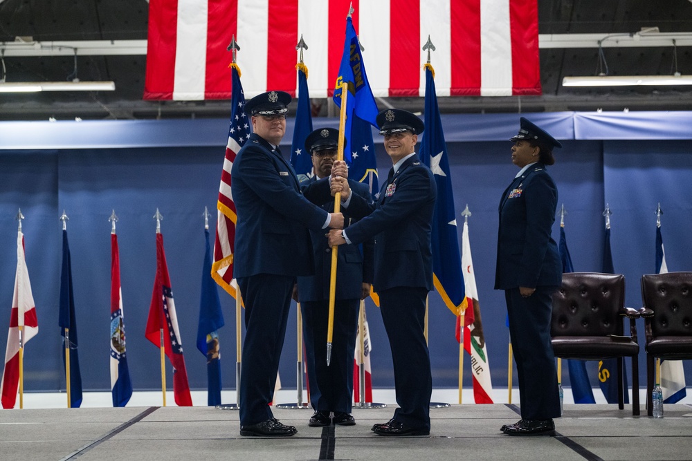 844th Communications Group welcomes new commander