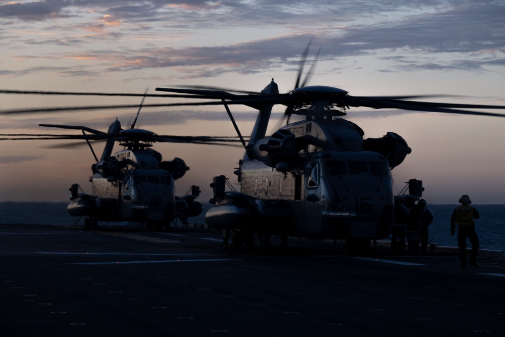 31st MEU | Integrated Operations in the Coral Sea