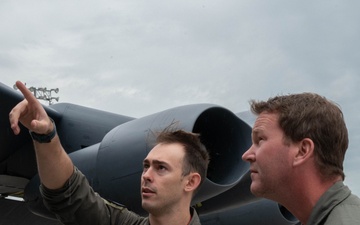5th Bomb Wing facilitates orientation flight for Minot civic leader Ryan Ackerman