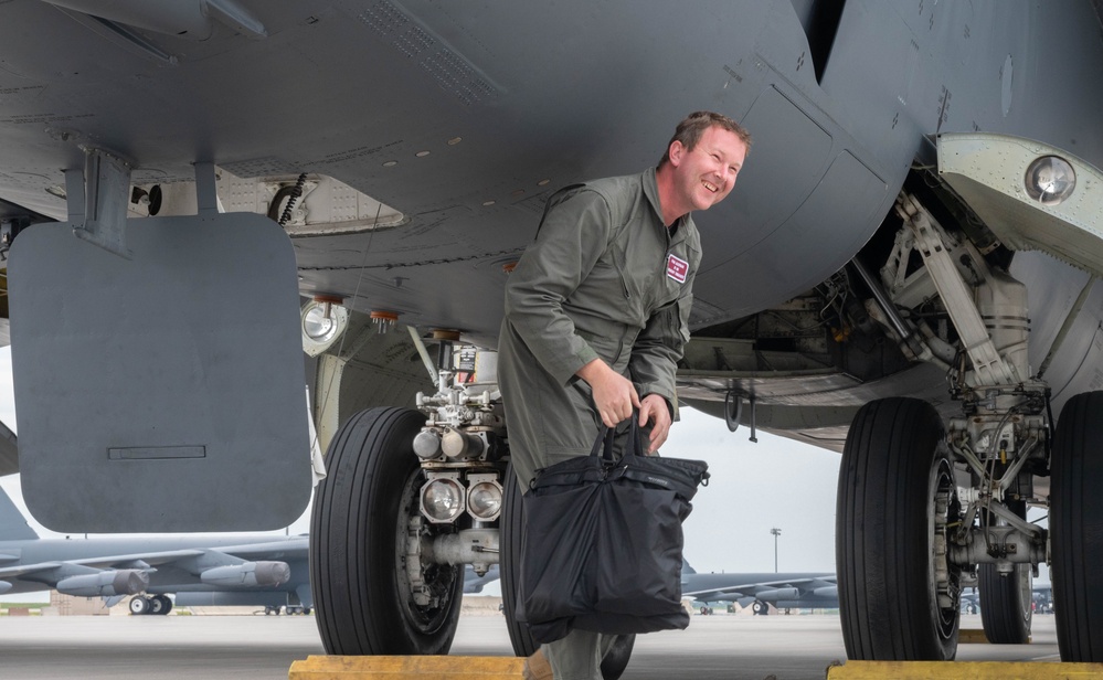 5th Bomb Wing facilitates orientation flight for Minot civic leader Ryan Ackerman