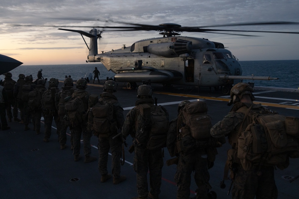 31st MEU | Integrated Operations in the Coral Sea