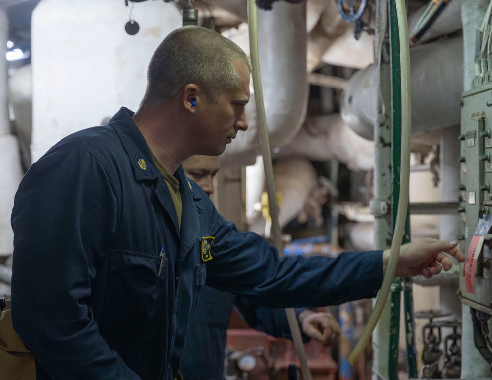 Kearsarge Conducts LOA Checks