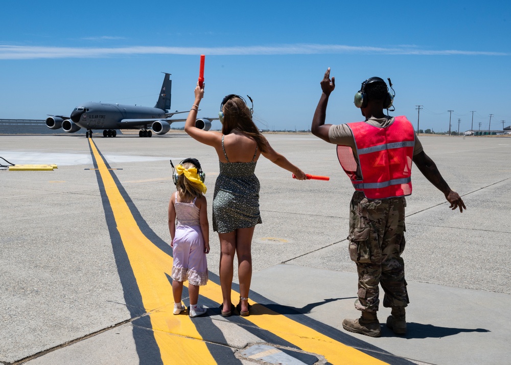 940th Air Refueling Wing Interim Operations Group Commander Completes Fini Flight