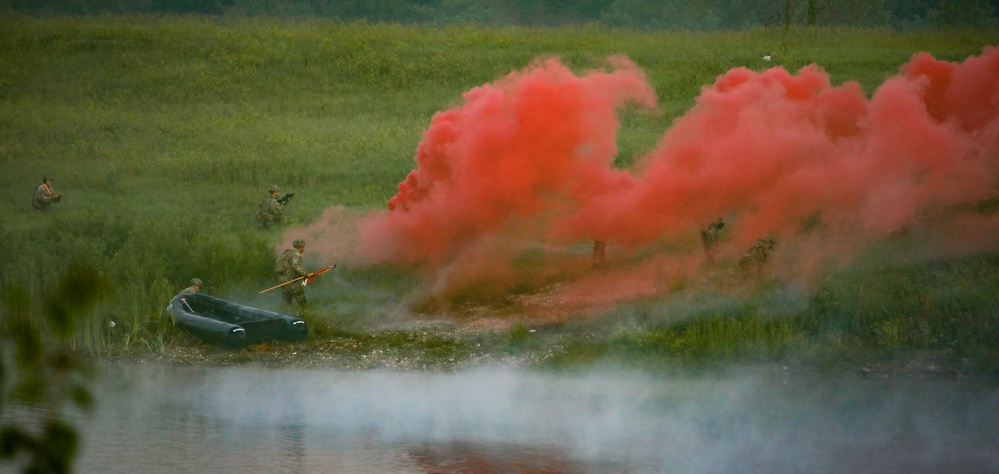 National Guardsmen Conduct Wet-gap Crossing