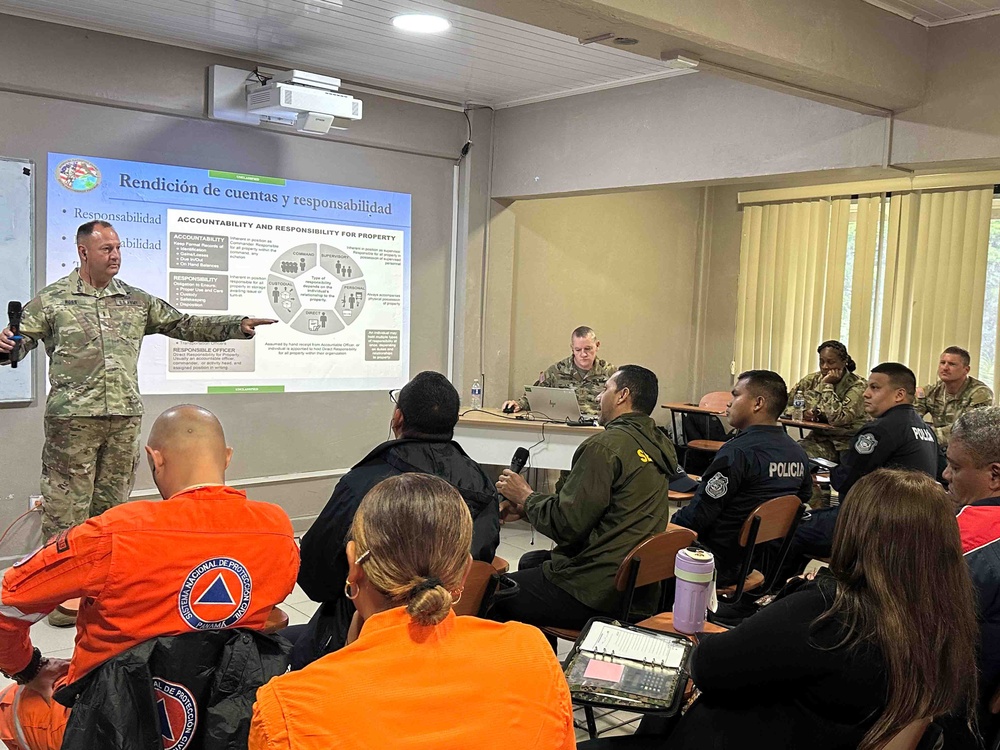 Missouri Soldiers Collaborate with Panamanian Forces on Logistics Best Practices