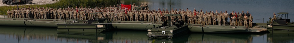 National Guardsmen Conduct Wet-gap Crossing