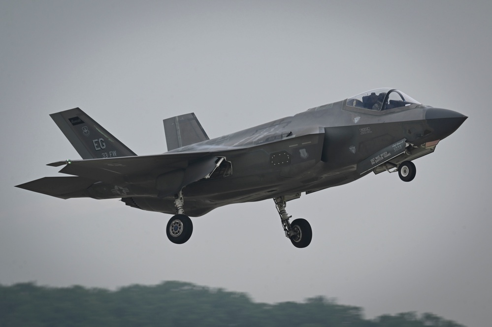 F-35A Lightning IIs take off from Volk Field during exercise Sentry North