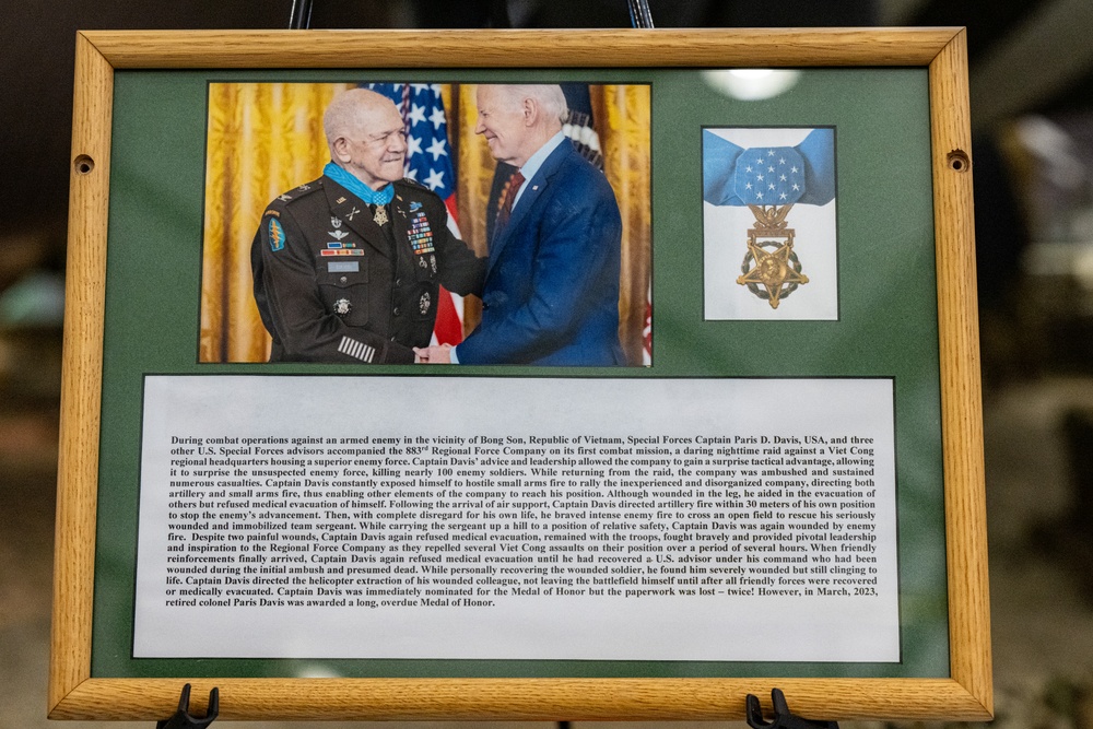 MOH recipient Paris Davis inducted to AMC Museum Hall of Heroes