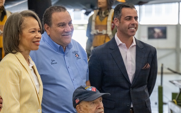 MOH recipient Paris Davis inducted to AMC Museum Hall of Heroes