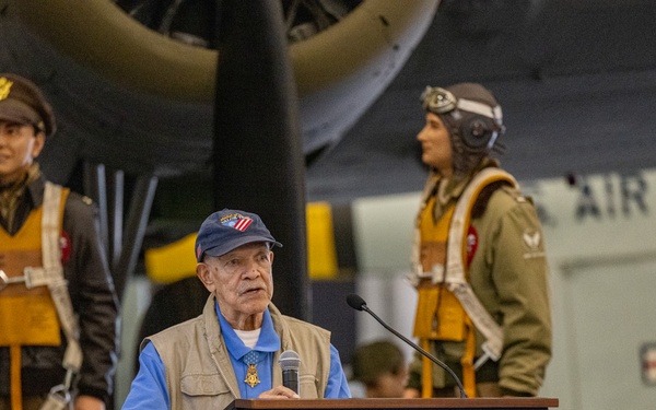 MOH recipient Paris Davis inducted to AMC Museum Hall of Heroes