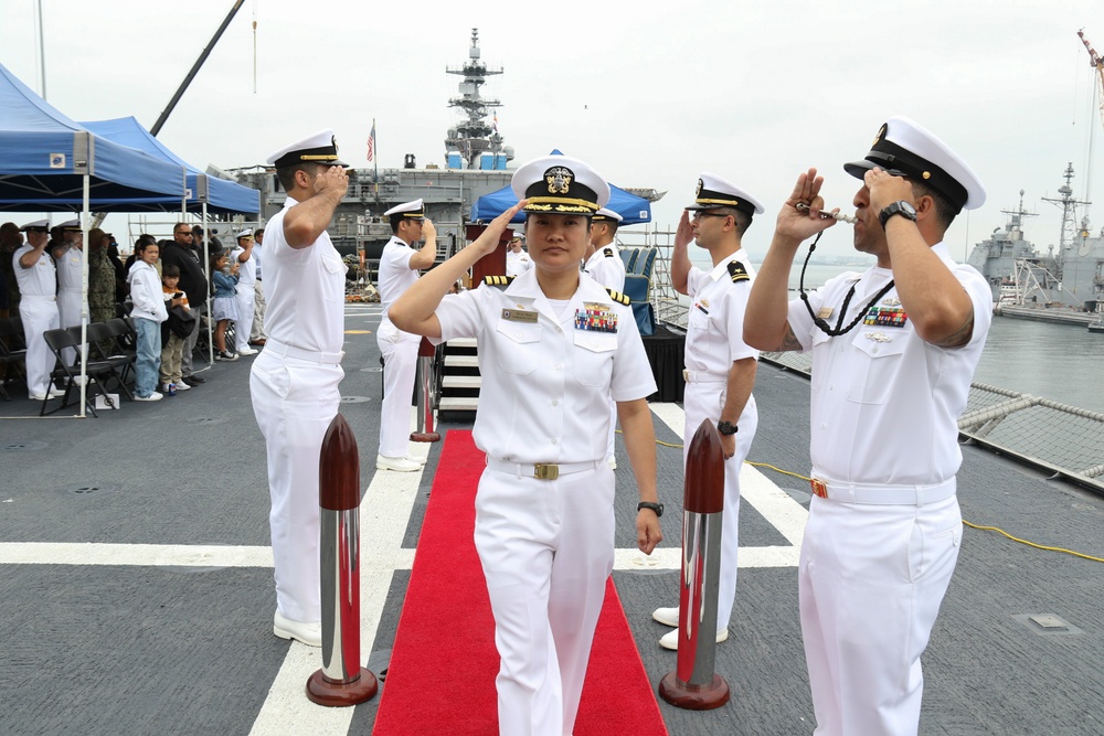 USS Montgomery (LCS 8) Conducts Change of Command