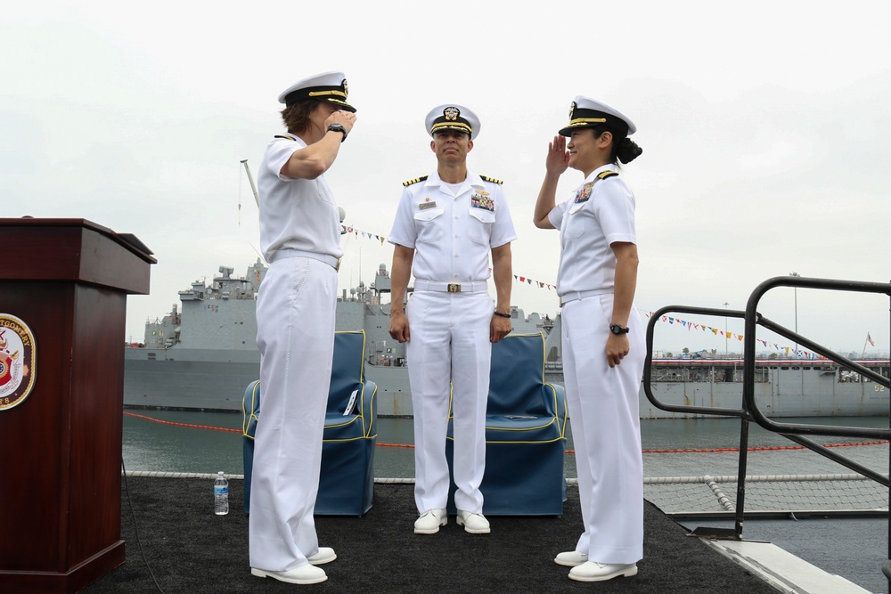 USS Montgomery (LCS 8) Conducts Change of Command