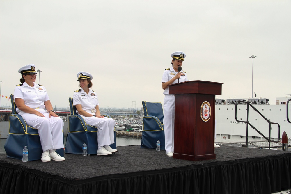 USS Montgomery (LCS 8) Conducts Change of Command