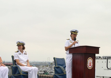 USS Montgomery (LCS 8) Conducts Change of Command