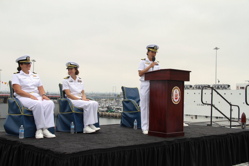 USS Montgomery (LCS 8) Conducts Change of Command