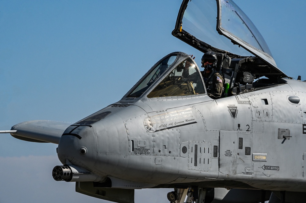 A-10s visit Laughlin AFB