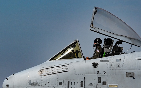 A-10s visit Laughlin AFB