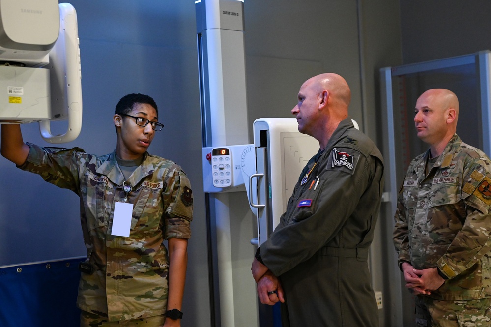 47th Medical Group visit with Airmen
