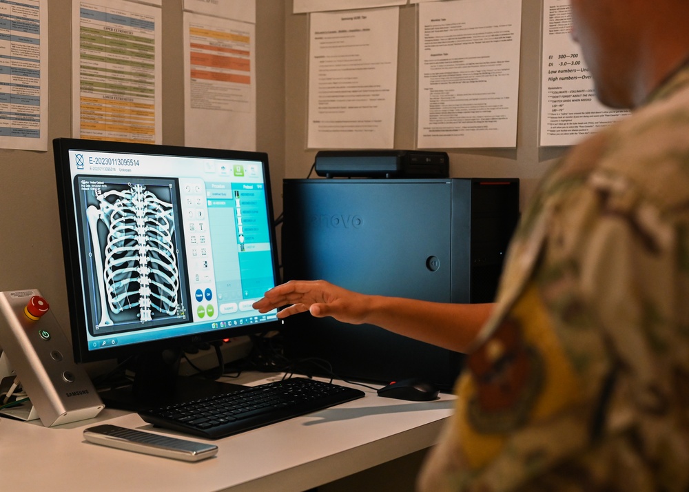 47th Medical Group visit with Airmen