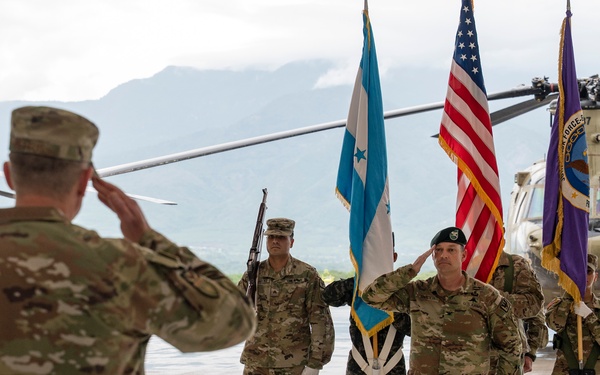Col. Robert C. Snyder III takes command of Joint Task Force-Bravo during Change of Command ceremony