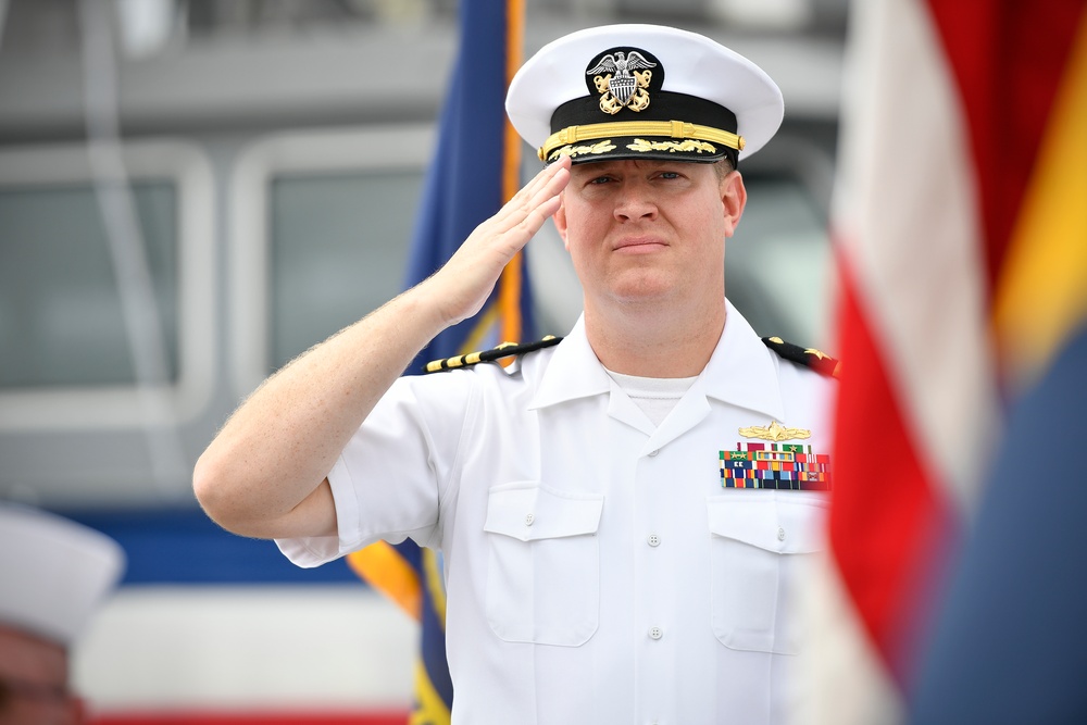 USV-1 welcomes new commanding officer onboard Port Hueneme