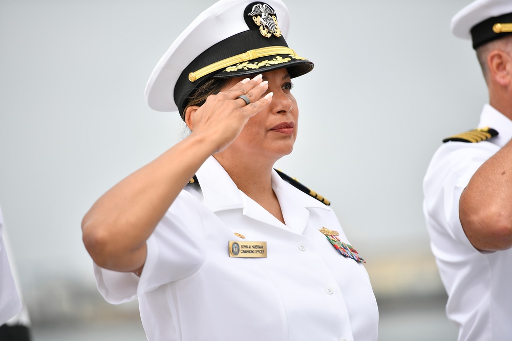 USV-1 welcomes new commanding officer onboard Port Hueneme