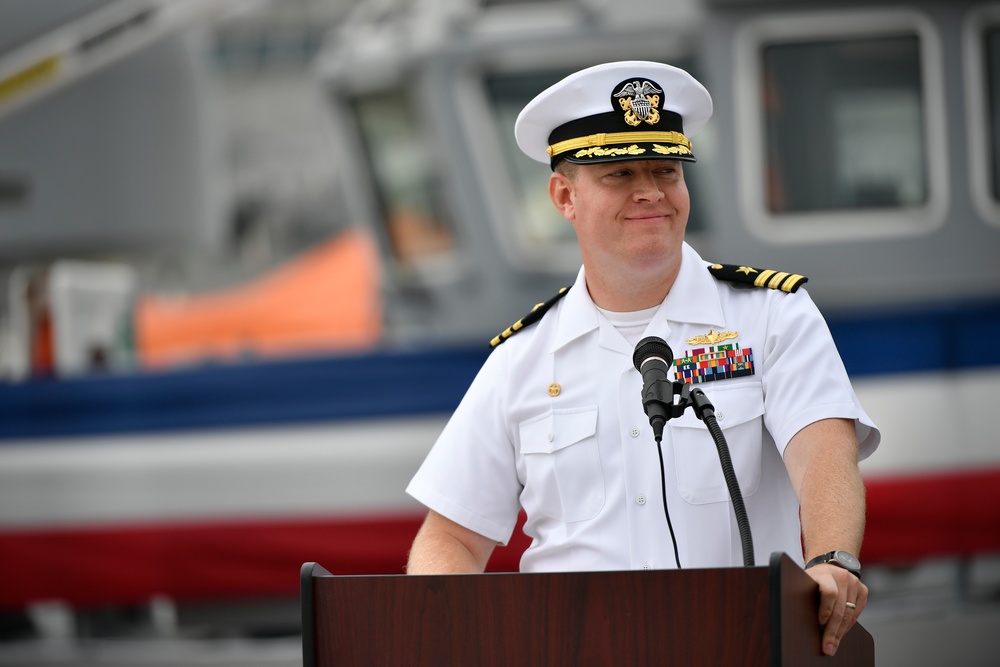 USV-1 welcomes new commanding officer onboard Port Hueneme
