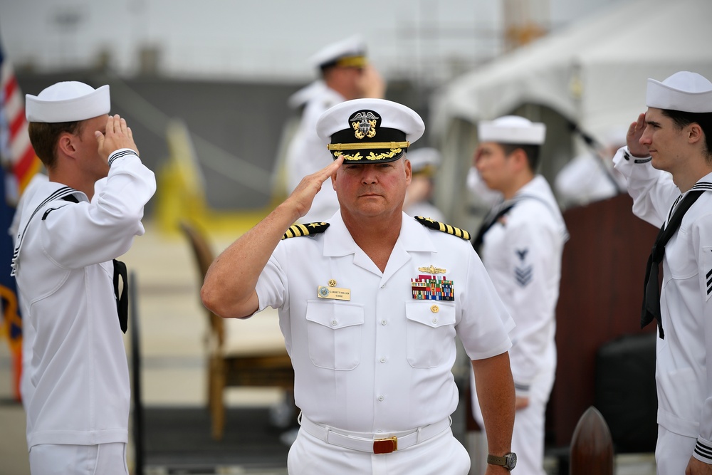 USV-1 welcomes new commanding officer onboard Port Hueneme