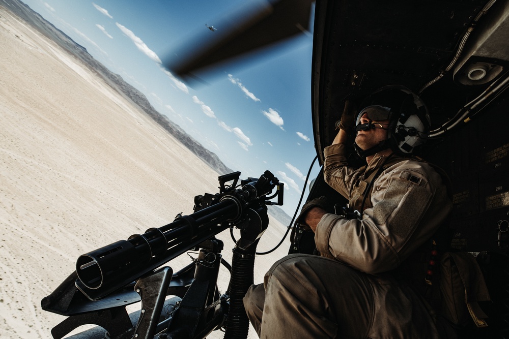 HMLA 773 conducts flight and FARP operations