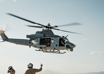 HMLA 773 conducts flight and FARP operations