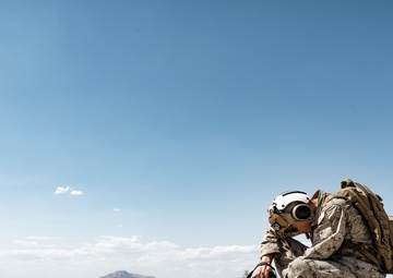 HMLA 773 conducts flight and FARP operations
