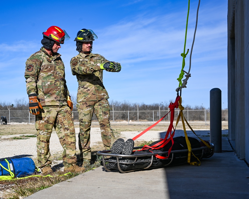 Visit with Airmen Fire